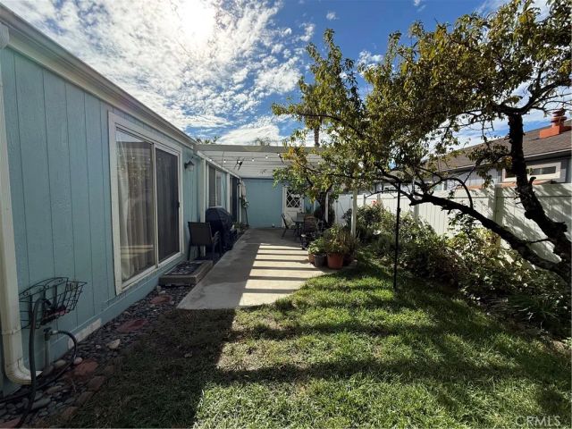 140 W Pioneer 67, Redlands, CA 92374