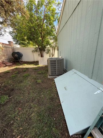 140 W Pioneer 67, Redlands, CA 92374