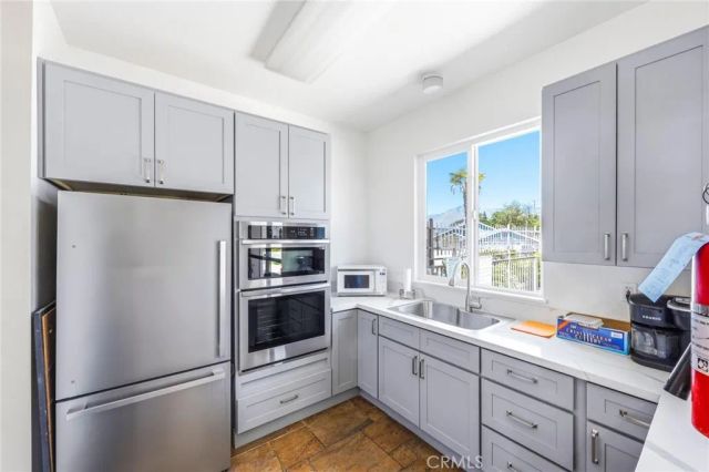 140 W Pioneer 67, Redlands, CA 92374