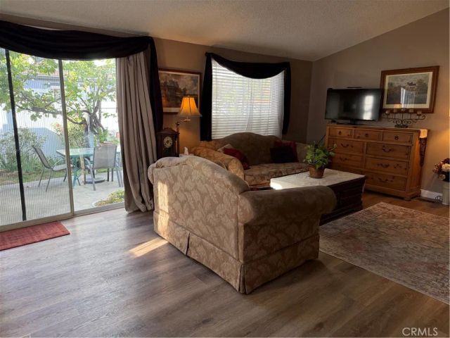 140 W Pioneer 67, Redlands, CA 92374