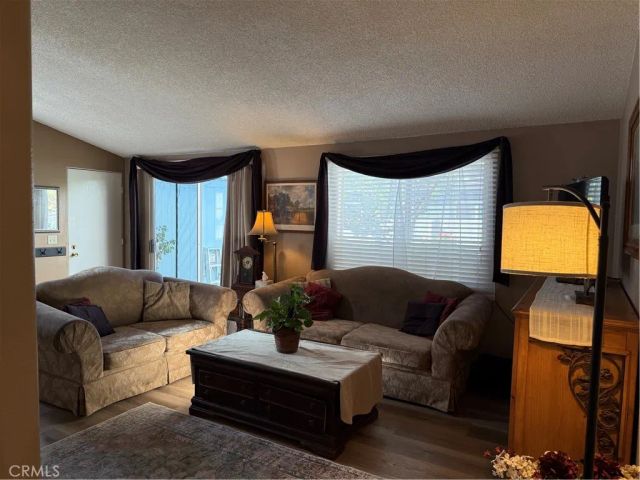 140 W Pioneer 67, Redlands, CA 92374