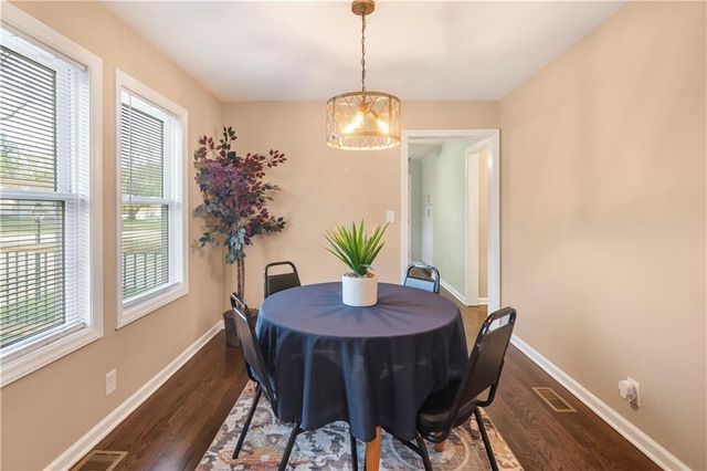 8025 Waverly Avenue, Kansas City, KS 66109