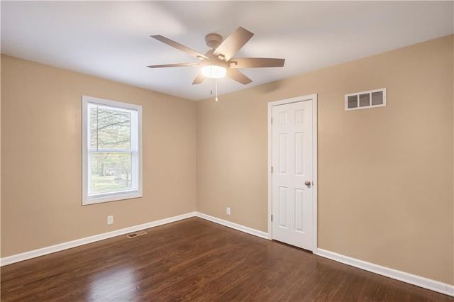 8025 Waverly Avenue, Kansas City, KS 66109
