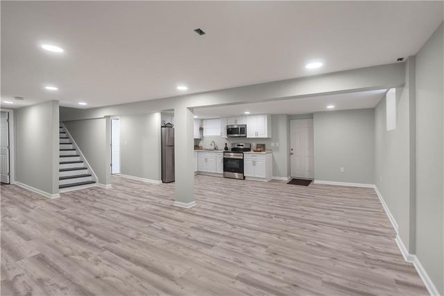 8025 Waverly Avenue, Kansas City, KS 66109