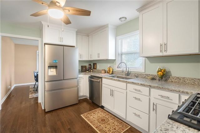 8025 Waverly Avenue, Kansas City, KS 66109
