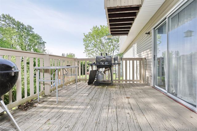 4 Schettig Court, Spring Valley, NY 10977