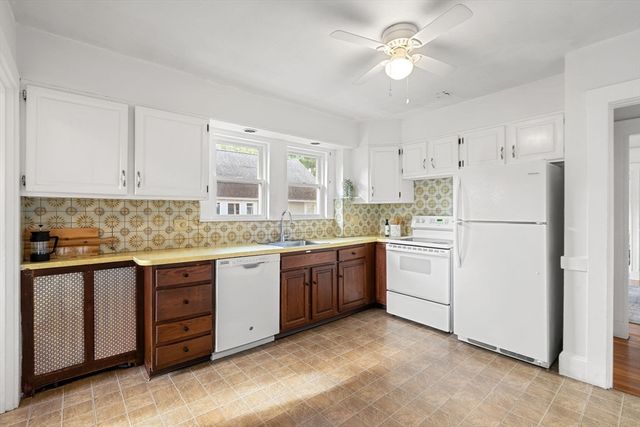 18-20 Parker St, Arlington, MA 02474
