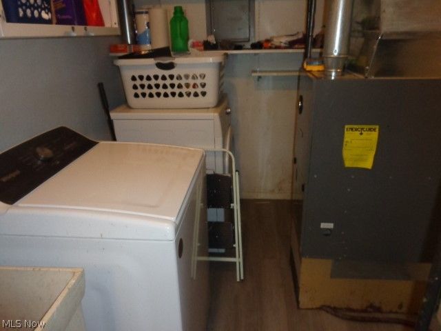 9552 Fernwood Drive, Olmsted Falls, OH 44138