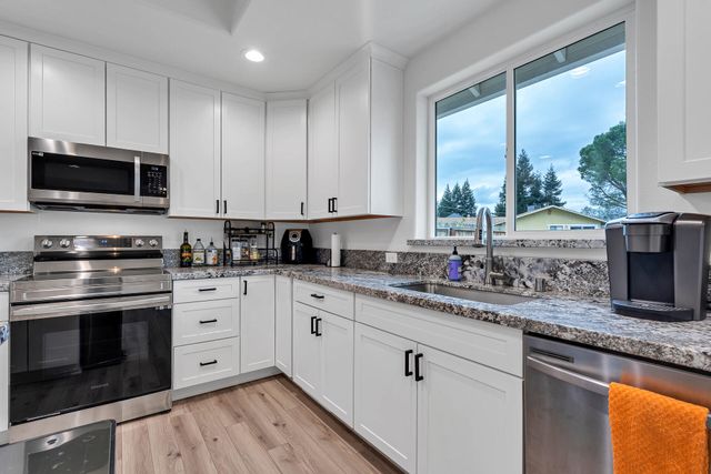 22110 Table Mountain Place, Cottonwood, CA 96022