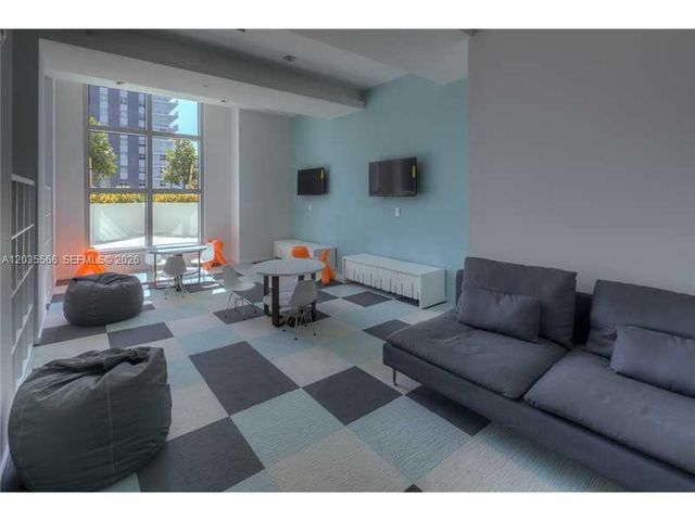 1100 S Miami Avenue 4001, Miami, FL 33130