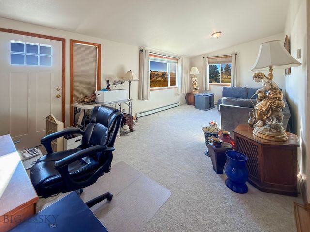 507 Kathy Lane, Belgrade, MT 59714