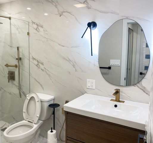 715 W Central Road A8, Mount Prospect, IL 60056