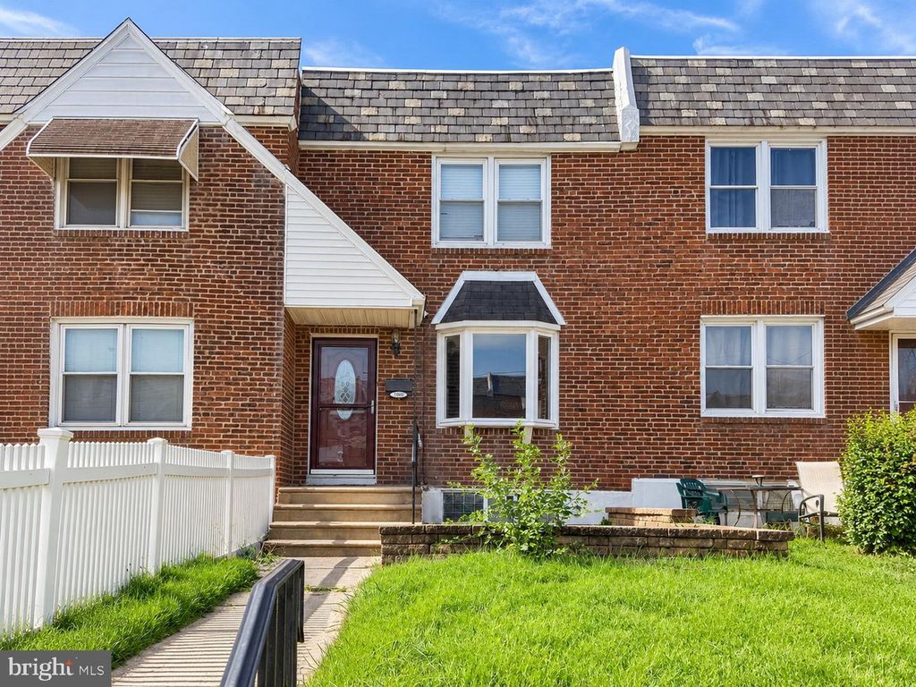 2804 DISSTON ST, PHILADELPHIA, PA 19149 — exterior
