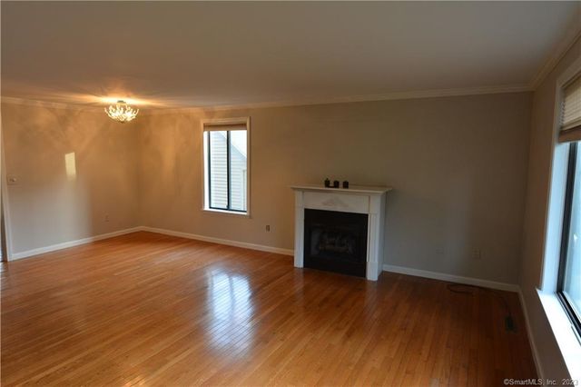 12 Hitching Post Lane 12, Glastonbury, CT 06033