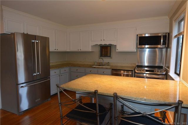 12 Hitching Post Lane 12, Glastonbury, CT 06033