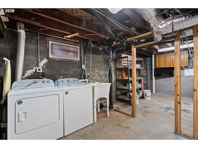 9707 N LOMBARD St, Portland, OR 97203