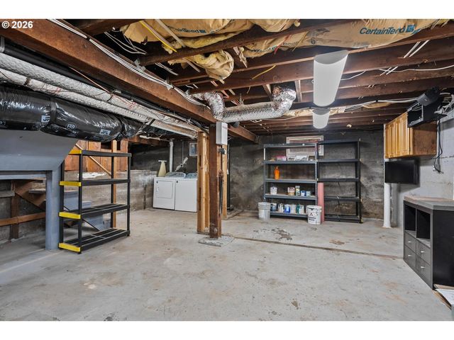 9707 N LOMBARD St, Portland, OR 97203