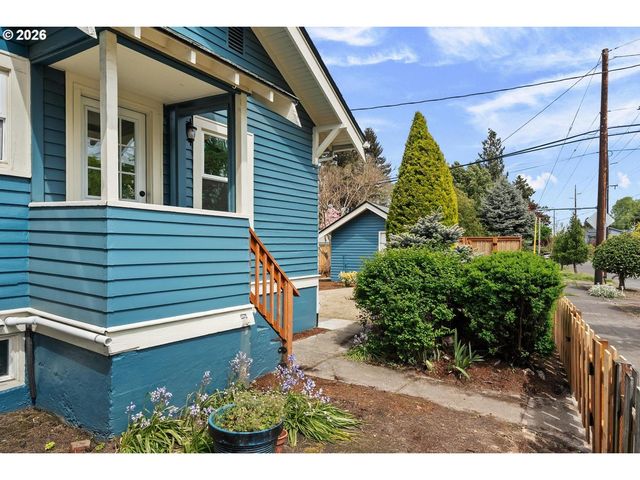 9707 N LOMBARD St, Portland, OR 97203
