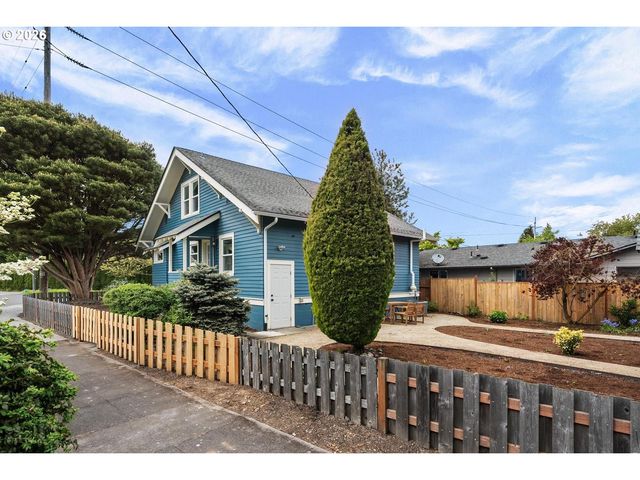 9707 N LOMBARD St, Portland, OR 97203