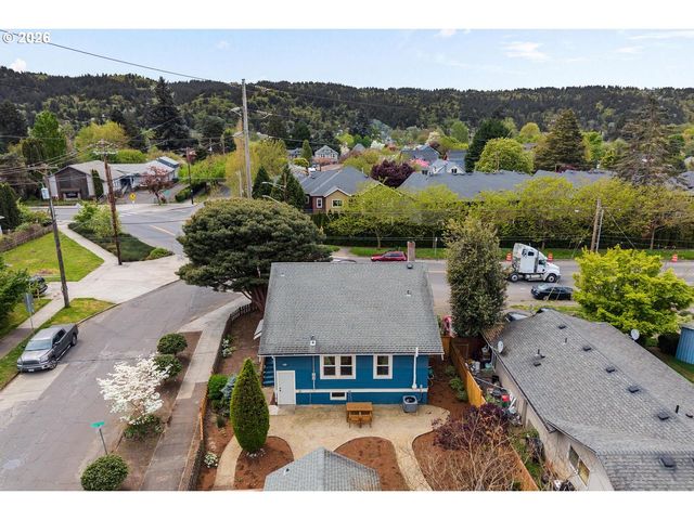 9707 N LOMBARD St, Portland, OR 97203