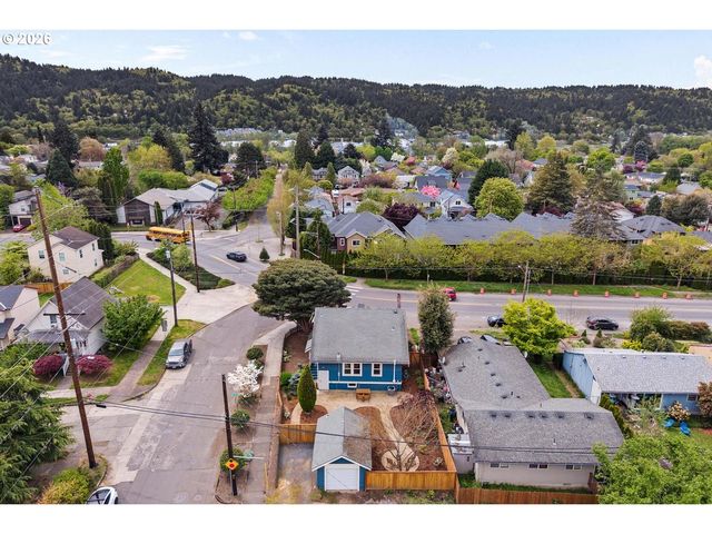 9707 N LOMBARD St, Portland, OR 97203