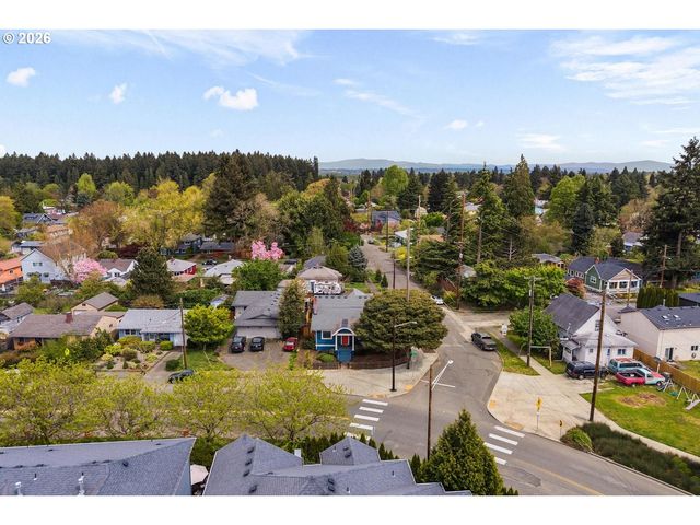 9707 N LOMBARD St, Portland, OR 97203