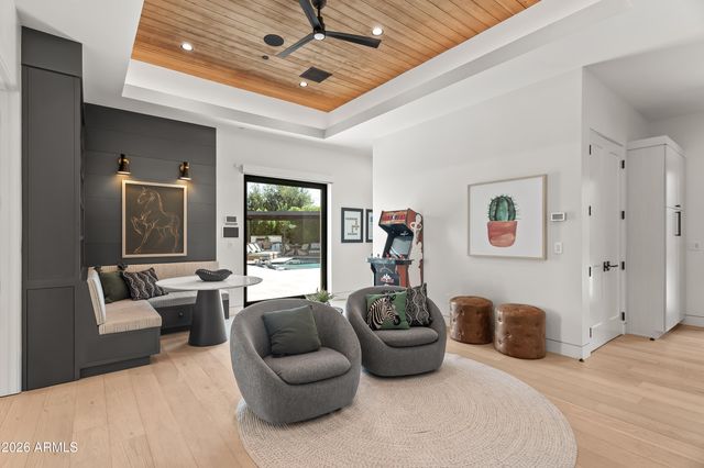 5715 E MONTEROSA Street, Phoenix, AZ 85018