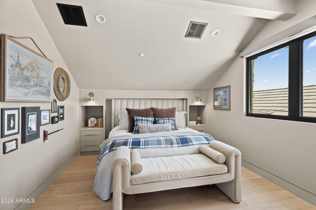 5715 E MONTEROSA Street, Phoenix, AZ 85018