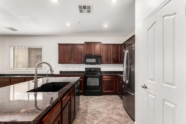 13231 W CREOSOTE Drive, Peoria, AZ 85383