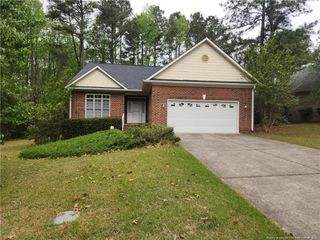 6860 Surrey Road, Fayetteville, NC 28306