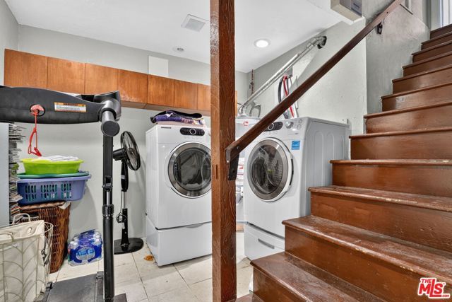 5300 Chesley Avenue, Los Angeles, CA 90043