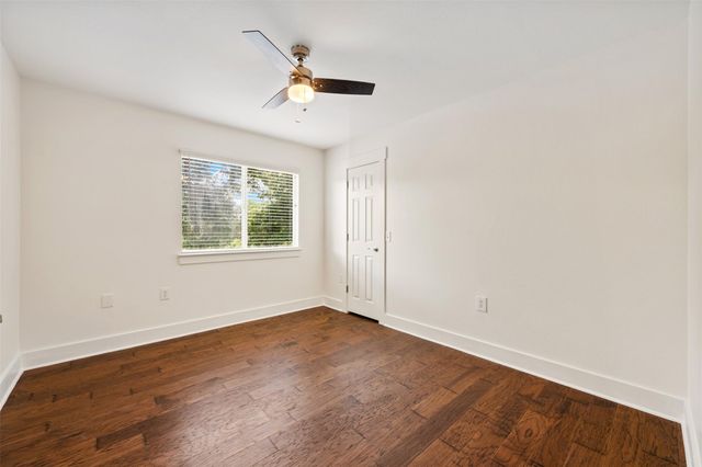 4912 Sara DR A, Austin, TX 78721