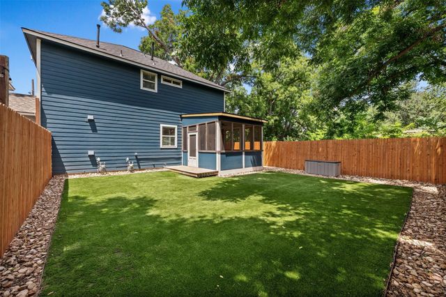 4912 Sara DR A, Austin, TX 78721