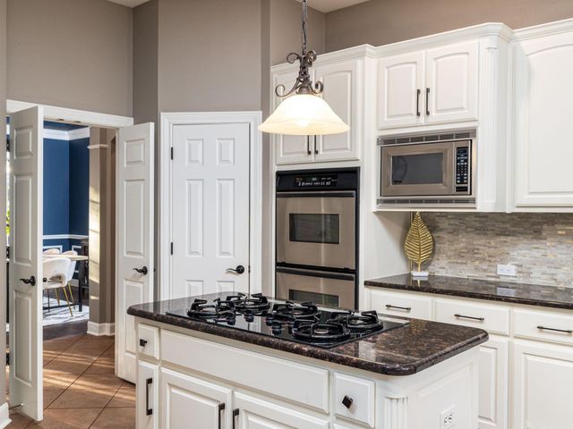13312 Country Lake DR, Austin, TX 78732
