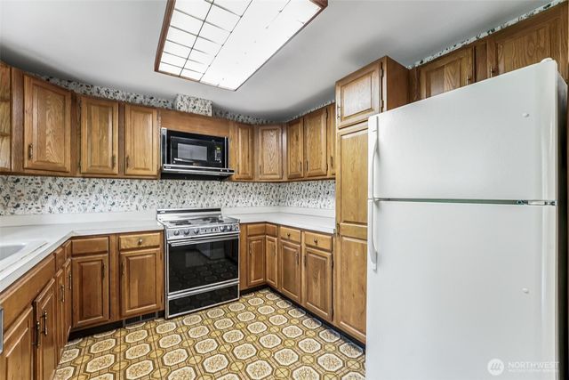 11704 92nd Avenue E, Puyallup, WA 98373