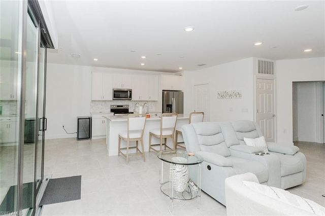 5682 Mayflower WAY 806, Ave Maria, FL 34142