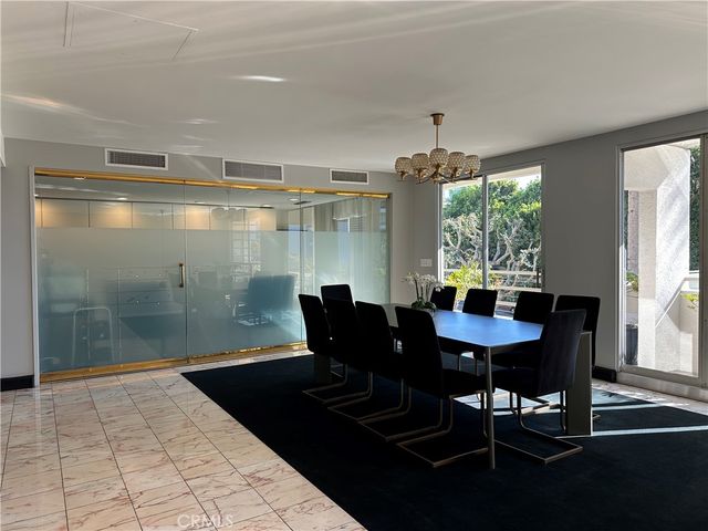 1131 Alta Loma Road 232, West Hollywood, CA 90069