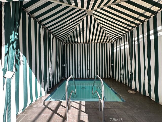 1131 Alta Loma Road 232, West Hollywood, CA 90069