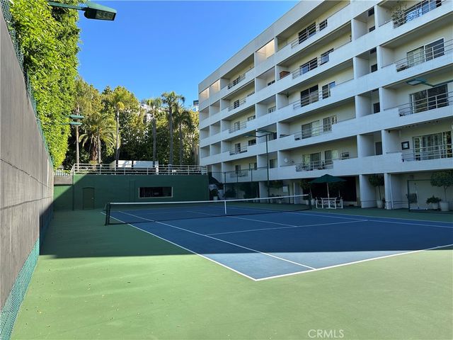 1131 Alta Loma Road 232, West Hollywood, CA 90069