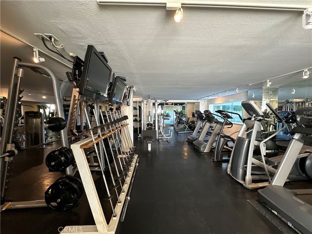 1131 Alta Loma Road 232, West Hollywood, CA 90069