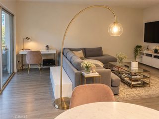 1131 Alta Loma Road 232, West Hollywood, CA 90069