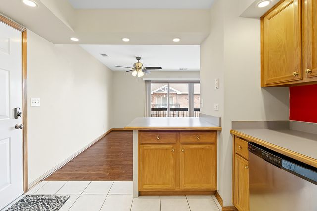 10710 Central Avenue 3D, Chicago Ridge, IL 60415