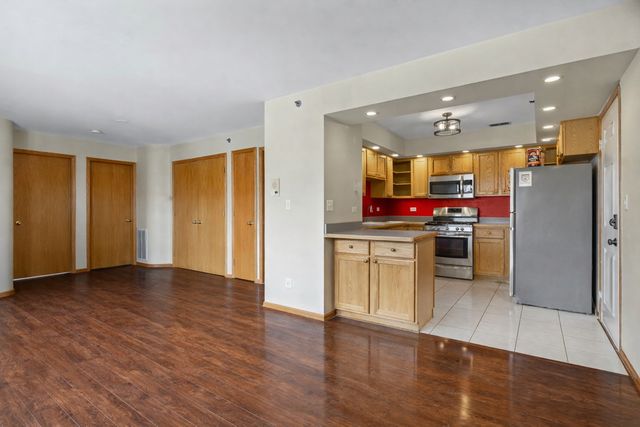 10710 Central Avenue 3D, Chicago Ridge, IL 60415