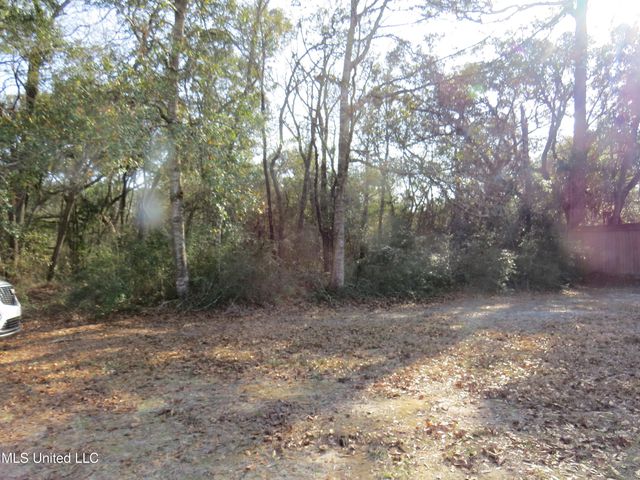 S Main And Belle Fountain Beach Street, Ocean Springs, MS 39564