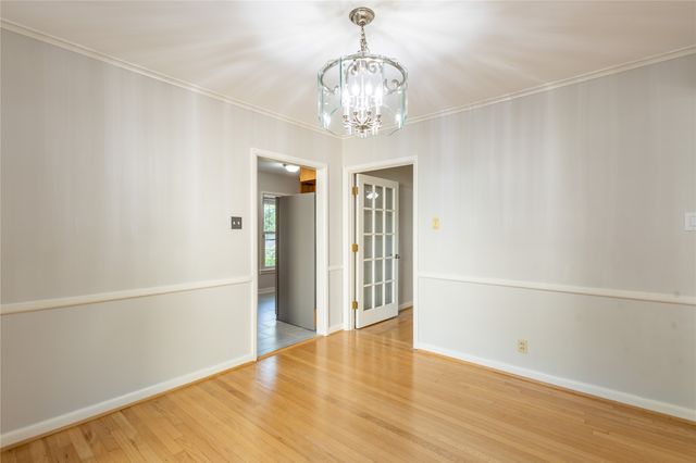 6165 Ravendale Lane, Dallas, TX 75214