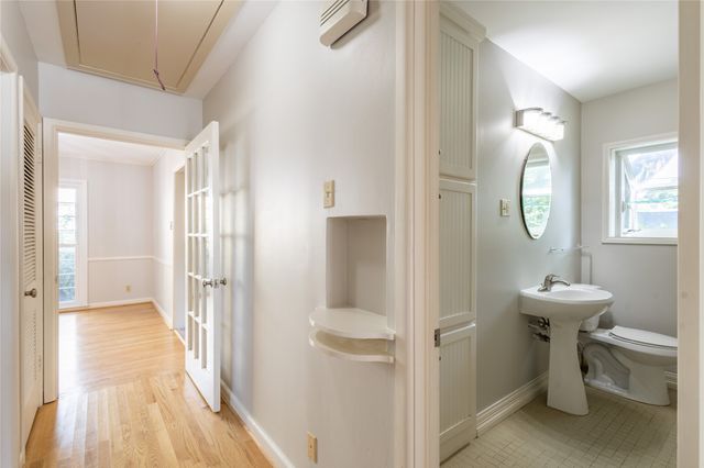 6165 Ravendale Lane, Dallas, TX 75214