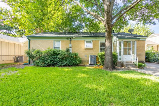 6165 Ravendale Lane, Dallas, TX 75214