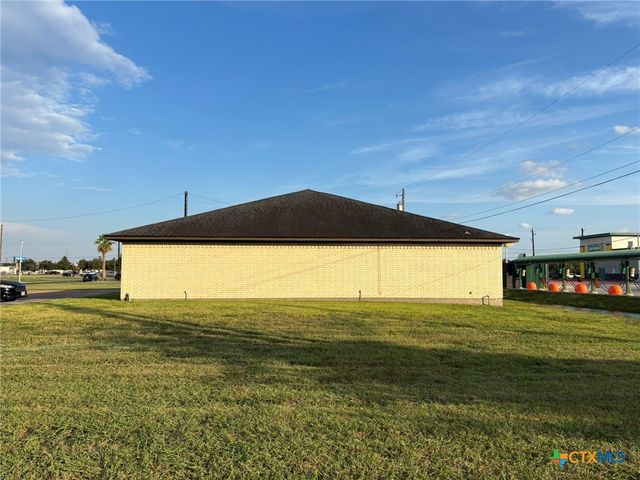 109 Teakwood Drive A, Victoria, TX 77901