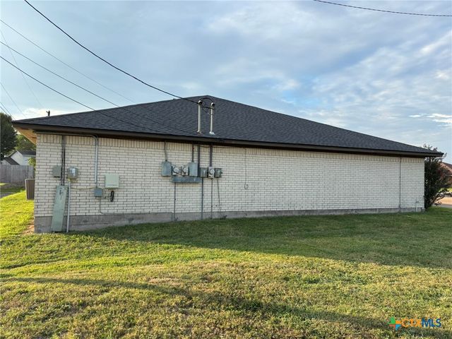 109 Teakwood Drive A, Victoria, TX 77901