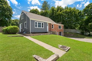 2 King Street, Johnston, RI 02919